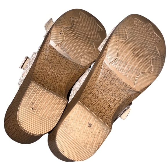 EUC Dansko Women’s Sophie Sandals Beige Tan Gold Hardware Size EU 39 / 9 - Picture 7 of 8